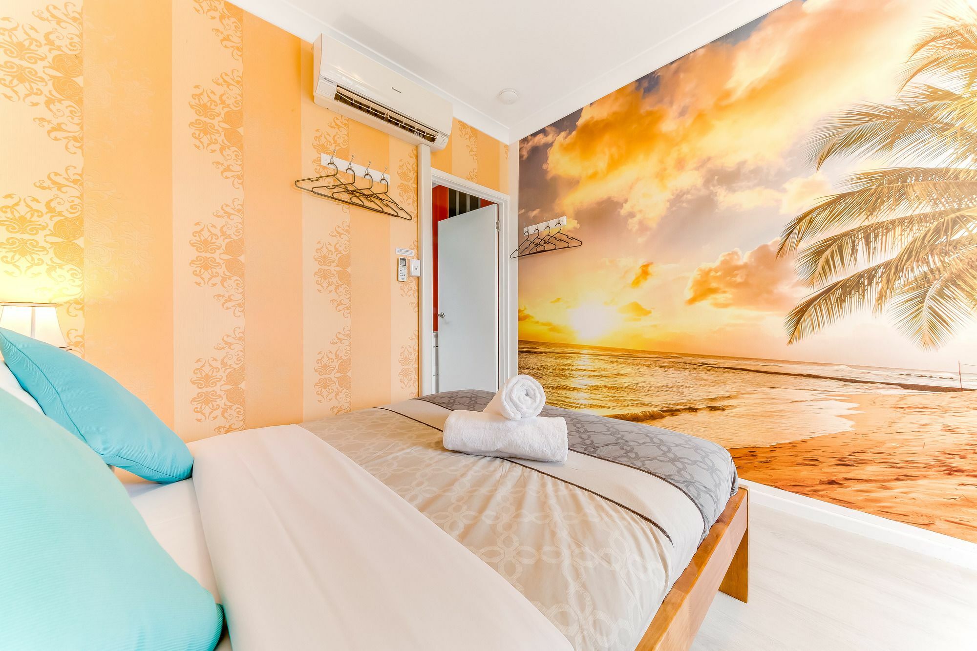 Coral Inn Boutique Resort Yeppoon Exterior photo